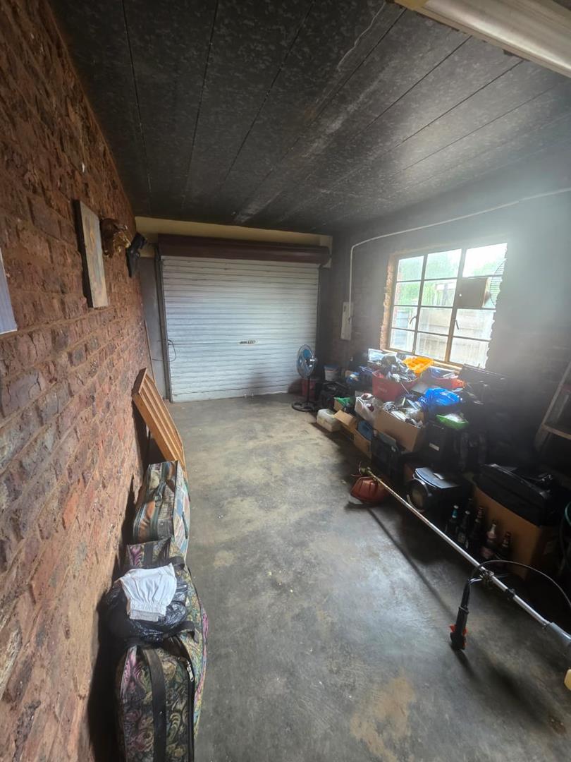 4 Bedroom Property for Sale in Roodepan Northern Cape